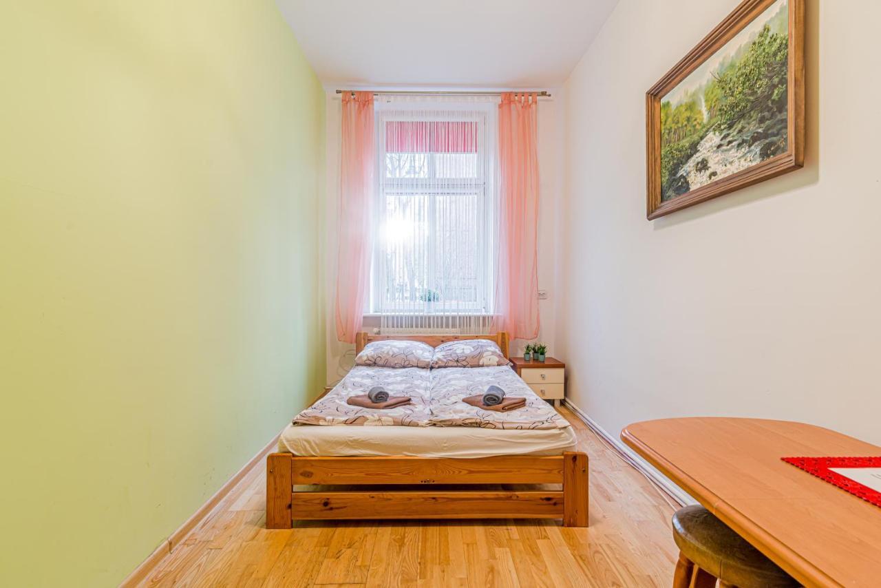 Room Near The Center Gdańsk Buitenkant foto
